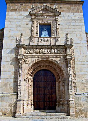 Archivo:Portada Iglesia La Garrovilla