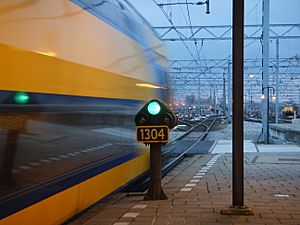 Archivo:Railway signal at Utrecht Centraal