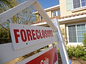 Archivo:Sign of the Times-Foreclosure