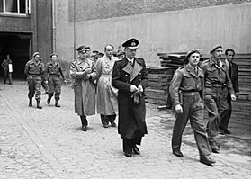 Archivo:The Second World War 1939 - 1945- Germany- Personalities BU6711