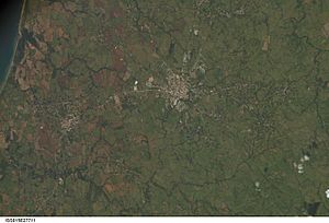 Archivo:Vista Satelital de Las Tablas y alrededores