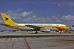 Archivo:Aerocondor Colombia Airbus A300B4-2C at SFO