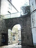 Archivo:Arco de Mazarelos