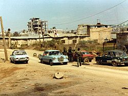 Archivo:Checkpoint 4, Beirut 1982