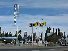 Famoso, California signs.jpg