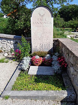 Archivo:Friedhof St Wolfgang im Salzkammergut - Emil Jannings