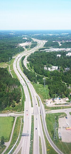 Archivo:Hämeenlinnanväylä
