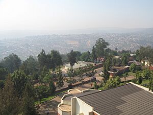 Archivo:Kigali - view from our venue at KIST university (5954953766)