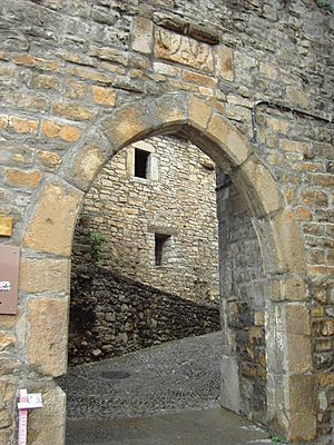 Archivo:L'Aínsa - Puerta de la Muralla