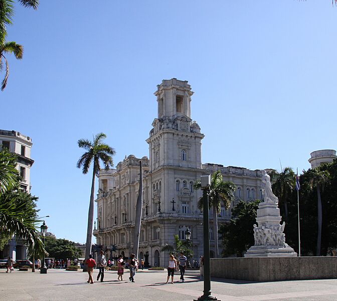 National Theatre across Parque Central (3211056356)