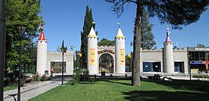 Archivo:Parque de los Niños San Rafael Mendoza