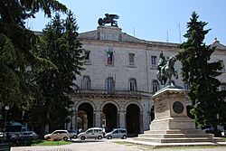 Perugia, palazzo della Provincia (01).jpg