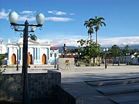 Archivo:Plaza Bolívar de San Pablo