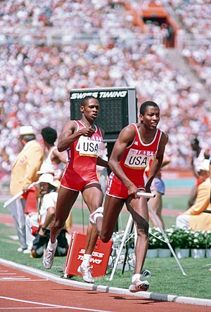 Archivo:Public Domain 4 x 400 Relay at the Summer Olympics by Ken Hackman, August 1984 (DOD DD-SC-85-09738) (514592022)