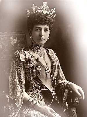Queen Alexandra Portrait 1913.jpg