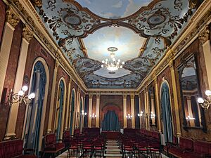 Archivo:Salón Rojo del Teatro Principal de Burgos