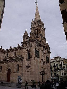 Una-maravilla-iglesia-de-san-juan-de-sahagun 32968019.jpg
