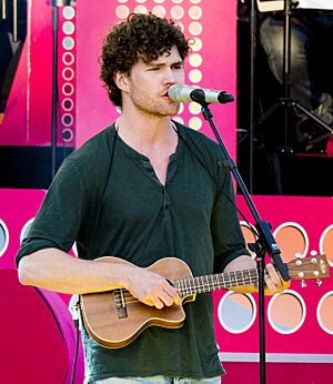 Archivo:Vance Joy at Sommarkrysset, Stockholm
