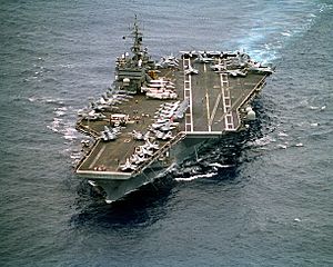 Archivo:970414-N-0789S-003 USS Constellation (CV 64) underway