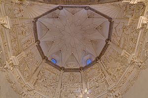 Archivo:Basílica de la Virgen de los Milagros, Ágreda, España, 2015-01-02, DD 016-020 HDR