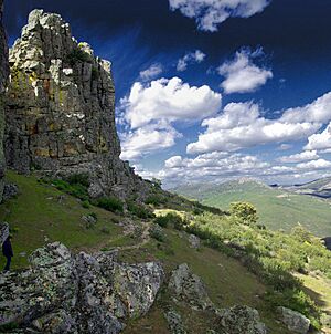 Archivo:Cabañas del Castillo Vistas
