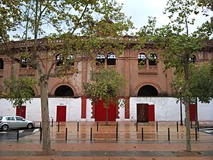 Archivo:Castellón - Plaza de toros - 41