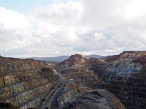 Archivo:Corta Cerro Colorado, Riotinto, Huelva, España, 2021 14