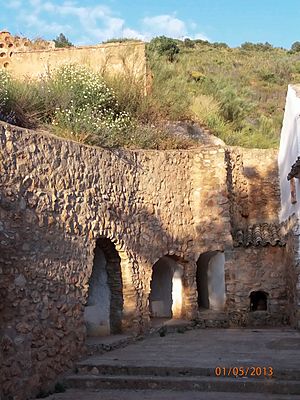 Archivo:Cuevas del Tempranillo