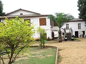 Archivo:Fort Portugais Ouidah Benin