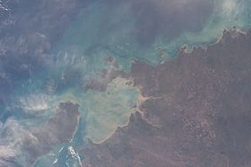 ISS043-E-141222 - View of the Van Diemen Gulf in Northern Territory, Australia.jpg