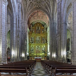 Archivo:Iglesia de San Miguel (Jerez de la Frontera). Nave central