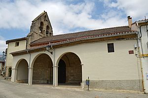 Archivo:Iglesia de la Asunción (Larrión) (1)