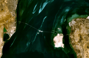 Archivo:King Fahd causeway satellite