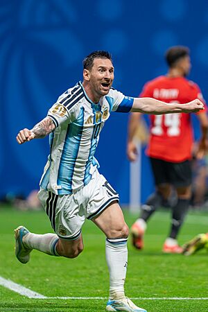 Archivo:Lionel Messi Argentina v Egypt 7 July 2026-282