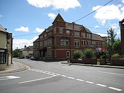 Ludgershall, The former Prince of Wales Hotel - geograph.org.uk - 1406172.jpg