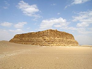 Archivo:Mastaba-faraoun-3