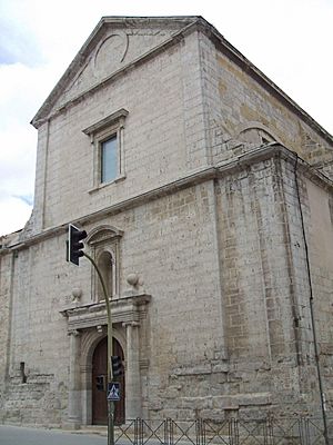 Archivo:Medina de Rioseco - Iglesia de San Pedro 1