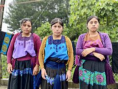 Mujeres desplazadas internamente de la comunidad Santa Martha, en Chenalhó, Chiapas. 2022 03
