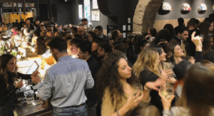 Archivo:Nightlife en San Salvador