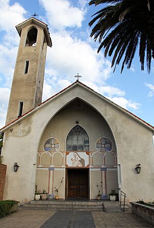 Archivo:Parroquia Santa Rosa