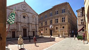 Archivo:Pienza Piazza Pio II