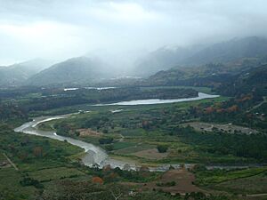Archivo:Río Reventazón. Costa Rica