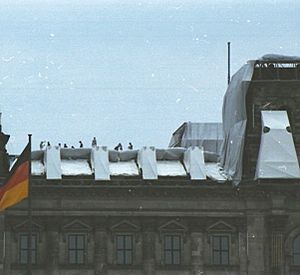 Archivo:Reichstagchristo010