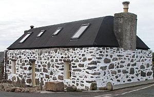 Archivo:Tiree, spotted house