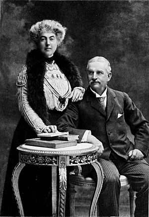 Archivo:William H. and Fanny B. Workman portrait