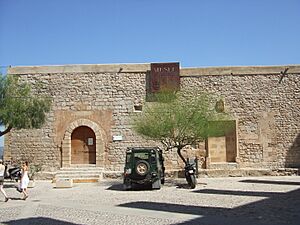 Archivo:Almudaina de Ibiza