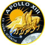Archivo:Apollo 13-insignia