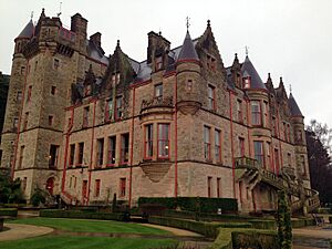 Archivo:Belfast Castle (dec 2014)