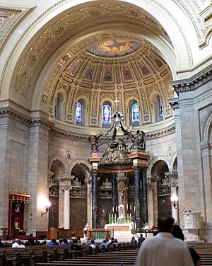 Archivo:Cathedral of Saint Paul (St. Paul, Minnesota) - sanctuary