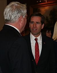 Archivo:Ed Kee and Beau Biden (8411848851) (cropped)